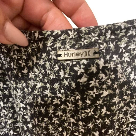 NWT Hurley Juniors' Keyhole Mini Dress - Fawn Ditsy, Size Medium - Picture 7 of 10